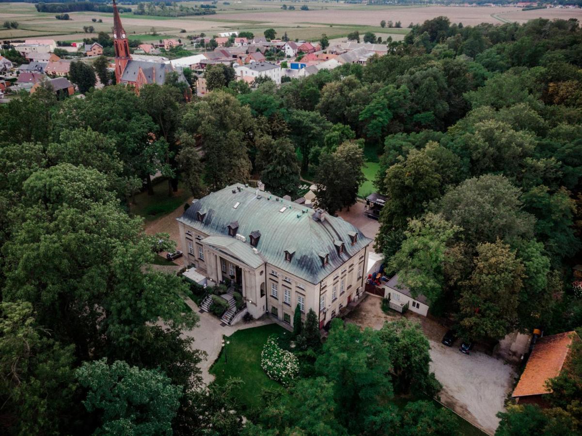 Palac Pakoslaw Pakoslaw  Экстерьер фото